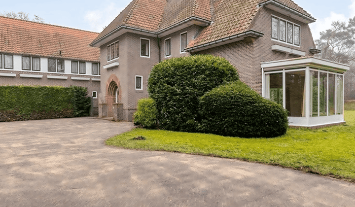 Huis · €6500,-