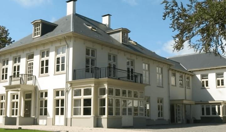 Bedrijfsruimte · €2295,-