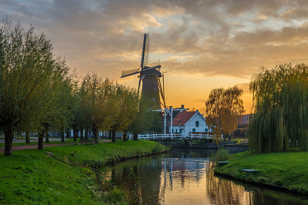 Huis in Etten Leur